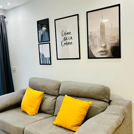 Sunset La Strada Apartment *